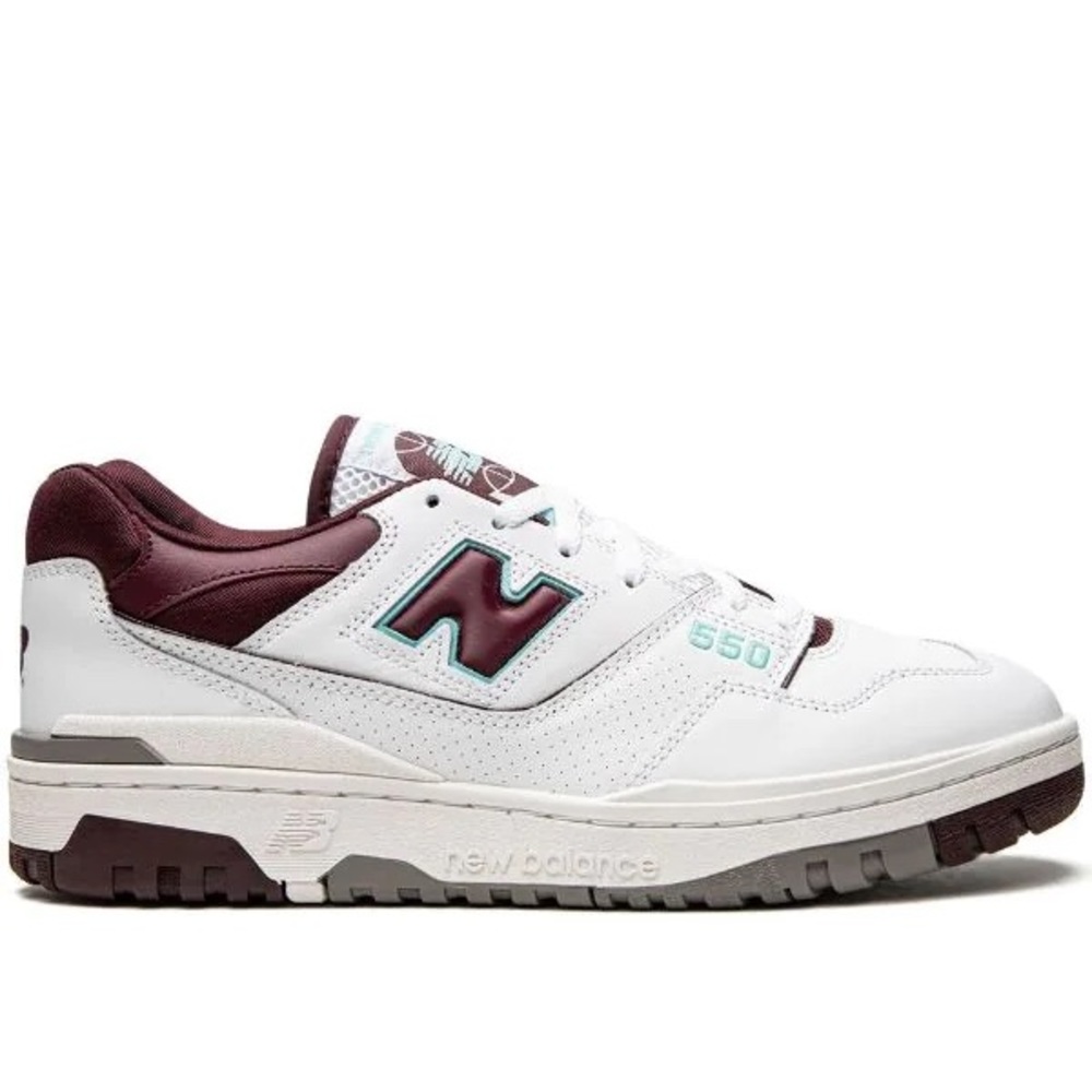 Brand new never worn New Balance sneakers